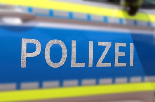 Nachdem ein 15-Jähriger in Stuttgart mit einem Messer bedroht worden ist, sucht die Polizei nach Zeugen (Symbolfoto). Foto: IMAGO/Ulrich Wagner/IMAGO/Ulrich Wagner