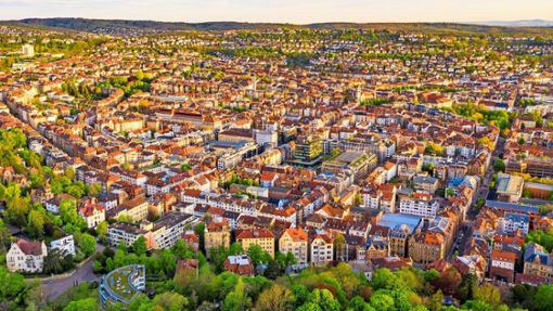 Stuttgart (Bild) und Frankfurt gehören zu den fünf   Städten mit den höchsten Mietpreisen in Deutschland. Foto: imago/Westend61