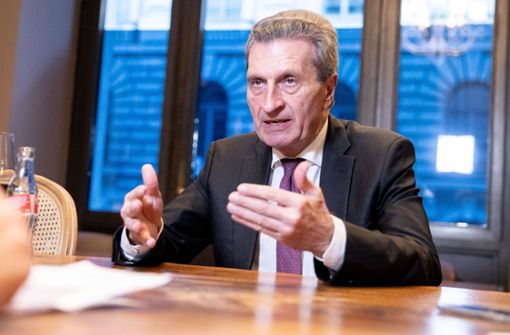 Auf 50 zu 50 beziffert EU-Chefhaushälter Oettinger die Chancen, dass es doch noch zu einem geregelten Brexit kommt. Foto: dpa