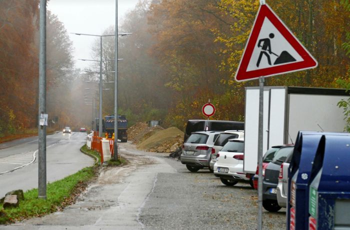 Gesperrter Parkplatz in Birkach: Im Asemwald gehen die Stellplätze aus