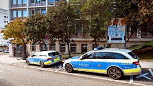 In Pforzheim ist am Samstag ein Routineeinsatz aus dem Ruder gelaufen. Die Stuttgarter Polizei soll nun ermitteln. ob das Vorgehen ihrer Kollegen rechtmäßig war. Foto: dpa/Uli Deck