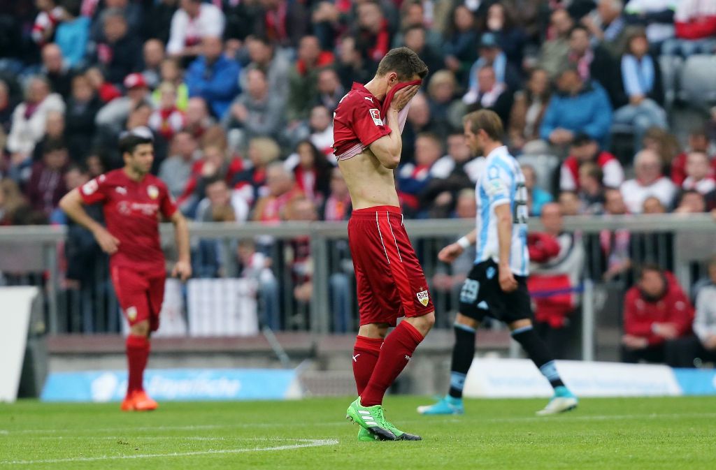 Der VfB Stuttgart um Christian Gentner hatte das Glück zuletzt nicht auf seiner Seite. Foto: Pressefoto Baumann