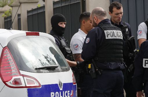 In Paris hat es nach einem Sprengstoff-Fund zwei Festnahmen gegeben. Foto: AP
