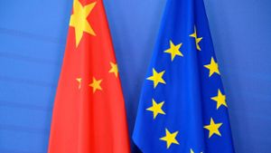 China und die EU sind sich grundsätzlich einig, ihre Wirtschaftsbeziehungen intensivieren zu wollen. Foto: AFP/Thierry Charlier