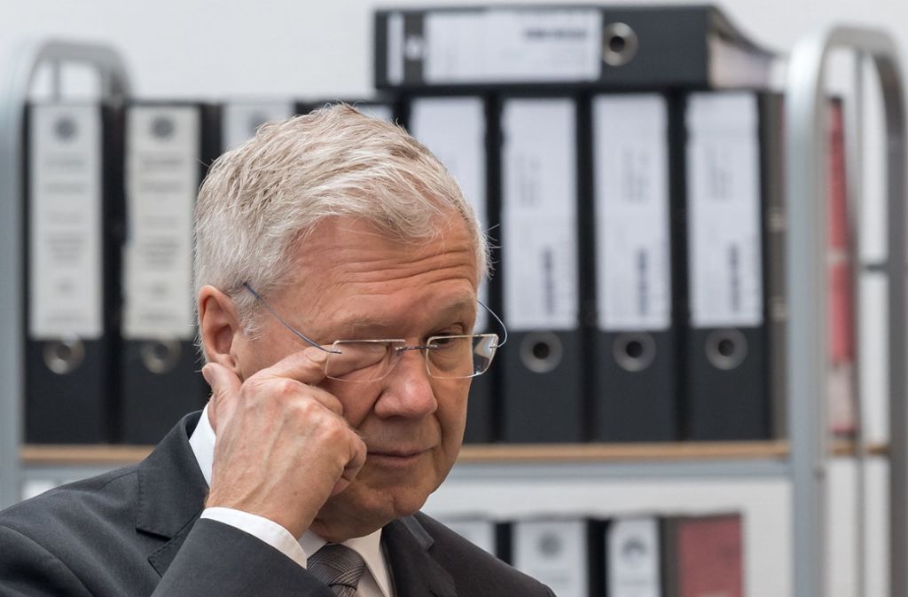 Alfred Lehmann (CSU), ehemaliger Oberbürgermeister von Ingolstadt, ist zu zwei Jahren Haft auf Bewährung verurteilt worden. Foto: dpa/Peter Kneffel