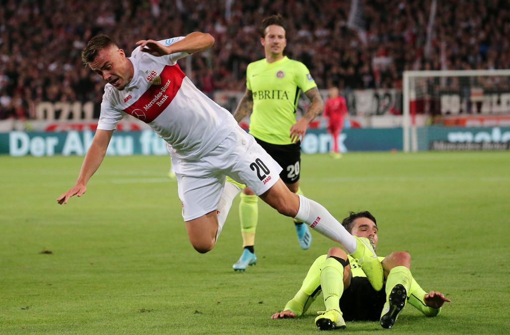 Sturzflug: Der VfB hat das Hinspiel im Oktober gegen Aufsteiger SV Wehen Wiesbaden verloren.