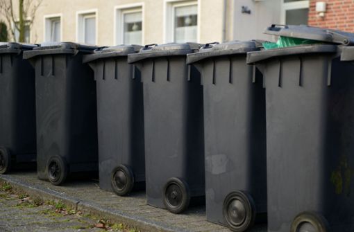 40 Klausuren landen im Müll (Symbolbild). Foto: dpa