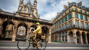 Das sieht auf Paris’ Radwegen nicht immer so entspannt aus. Foto: dpa/Aurelien Morissard