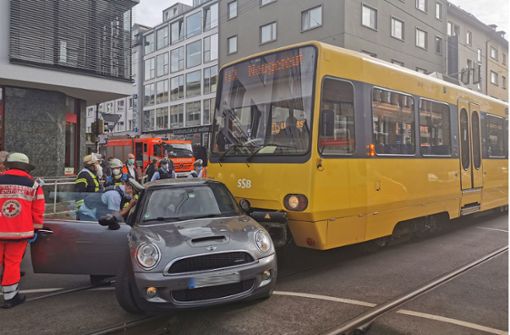 Im Stuttgarter Westen ist es zu einem Unfall mit einer Stadtbahn gekommen. Foto: SDMG/SDMG / Schulz