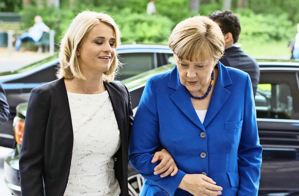 Von Wellmutsweiler nach Berlin: Verena Bentele mit Bundeskanzlerin Angela Merkel