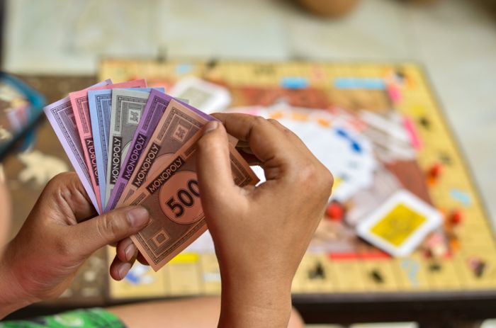 Vorschaubild zum Artikel Wie viel Geld bekommt man bei Monopoly?