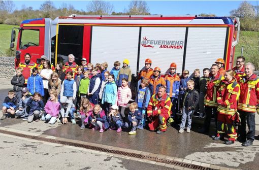 Der Ausflug zur  Feuerwehr war in den Osterferien ein Höhepunkt während der Aidlinger Kinder-Uni. Foto:  