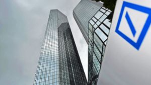 Über der Deutschen Bank haben sich dunkle Wolken zusammengebraut. Foto: dpa