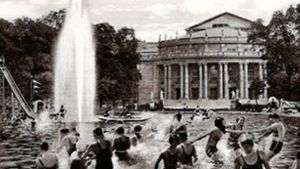 Ein Schwimmbad vor der Stuttgarter Oper?