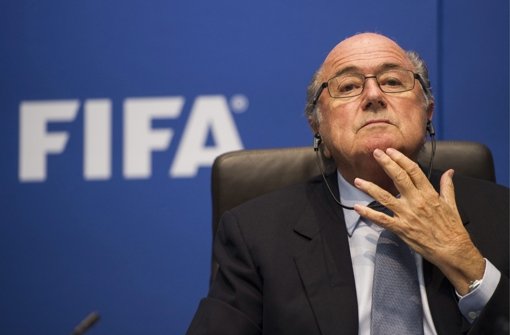 Sepp Blatter lässt sich als Fifa-Boss nicht von seinem Kurs abbringen. Foto: dpa