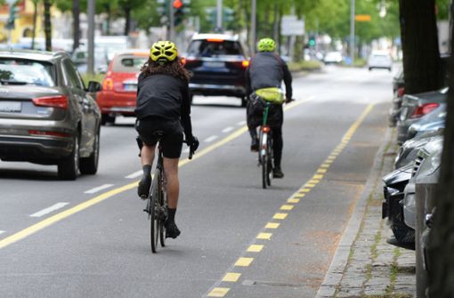 Auch in anderen deutschen Städten, wie hier in Berlin, wurden während der Corona-Krise bereits temporäre Radfahrstreifen auf den Straßen eingerichtet. Foto: imago images/Petra Schneider