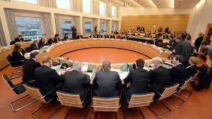 Der NSU-Untersuchungsausschuss im Rathaus in Stuttgart. (Archivfoto) Foto: dpa