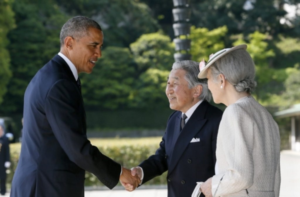 Barack Obama während eines Treffens mit Japans Kaiser Akihito und dessen Frau Michiko.