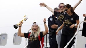 US-Fußballerinnen feiern Triumph bei Ankunft in  New York