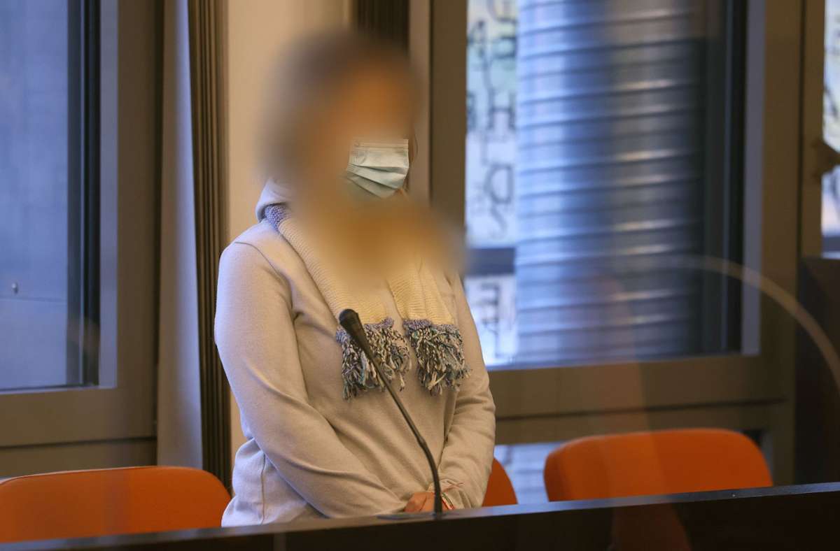Eine Mutter steht in Solingen vor Gericht, weil sie ihre fünf Kinder getötet haben soll. Foto: dpa/Oliver Berg