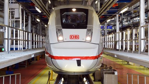 Mit insgesamt 137 Zügen ist der ICE-4-Fuhrpark der Bahn vollständig. Foto: Maurizio Gambarini/dpa