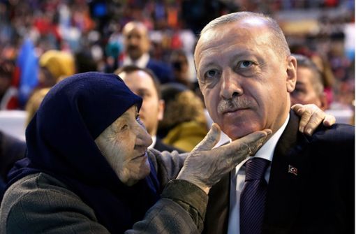 Noch genießt Präsident Erdogan bei vielen Anhängern besondere Sympathien. Foto: dpa