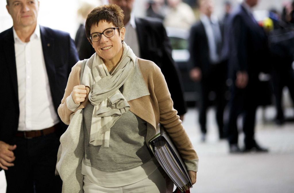 Mehr Frauen in der katholischen Kirche: CDU-Generalsekretärin Kramp-Karrenbauer kann sich eine Frauenquote vorstellen. Foto: Getty Images Europe