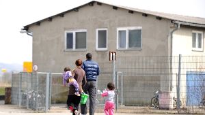 In einer Tübinger Asylunterkunft ist es zwischen 20 beteiligten zu einer Auseinandersetzung gekommen. (Symbolfoto) Foto: dpa