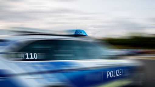 Bundespolizisten brachten den Tatverdächtigen in die Justizvollzugsanstalt (Symbolbild). Foto: IMAGO/Fotostand/IMAGO/Fotostand / K. Schmitt