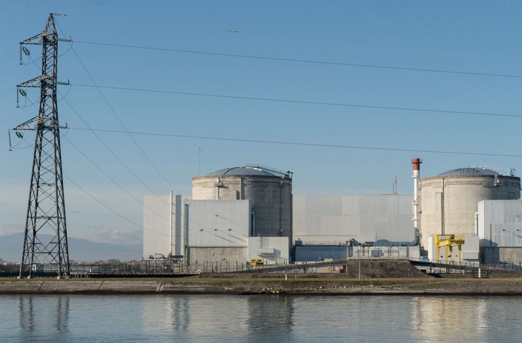 Das umstrittene Atomkraftwerk in Fessenheim (Archivbild) Foto: dpa