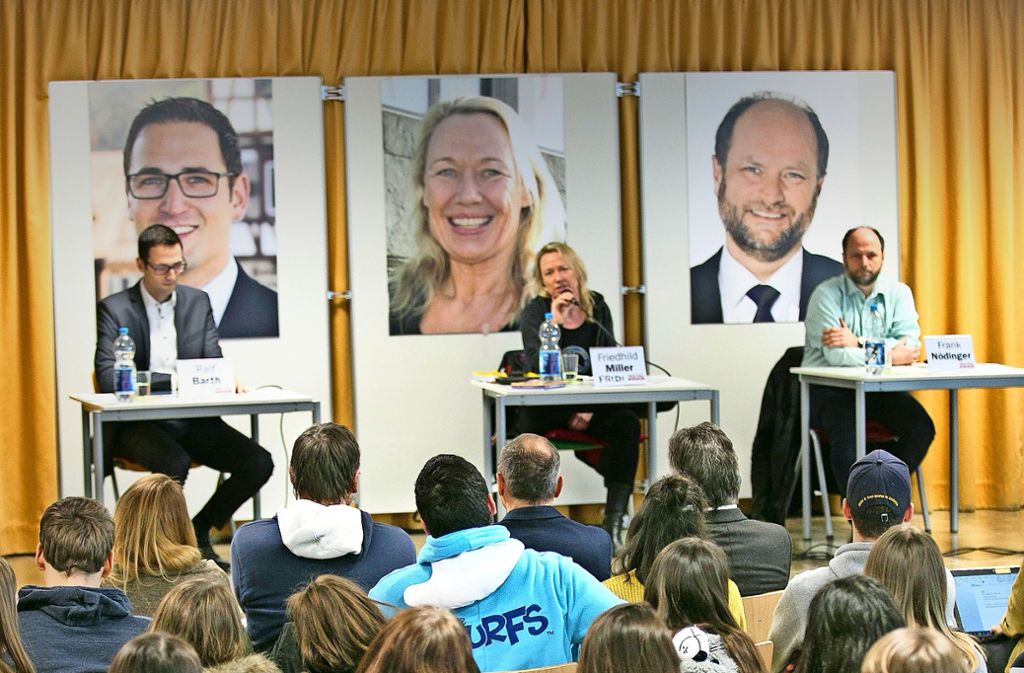 Die Denkendorfer Bürgermeister-Kandidaten auf dem Prüfstand. Foto: Horst Rudel