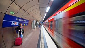 Die Pünktlichkeitswerte der S-Bahn stabilisieren sich. Doch reicht das? Wer Verbesserungen will, muss die Infrastruktur ertüchtigen. Foto: dpa