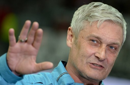 Kehrt nach fünfeinhalb Jahren zum VfB zurück: Ex-Meistertrainer Armin Veh Foto: dpa