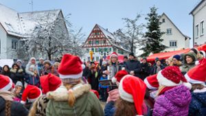 Von Böblingen über Ehningen bis Gärtringen: Schneegestöber auf vielen Weihnachtsmärkten im Kreis