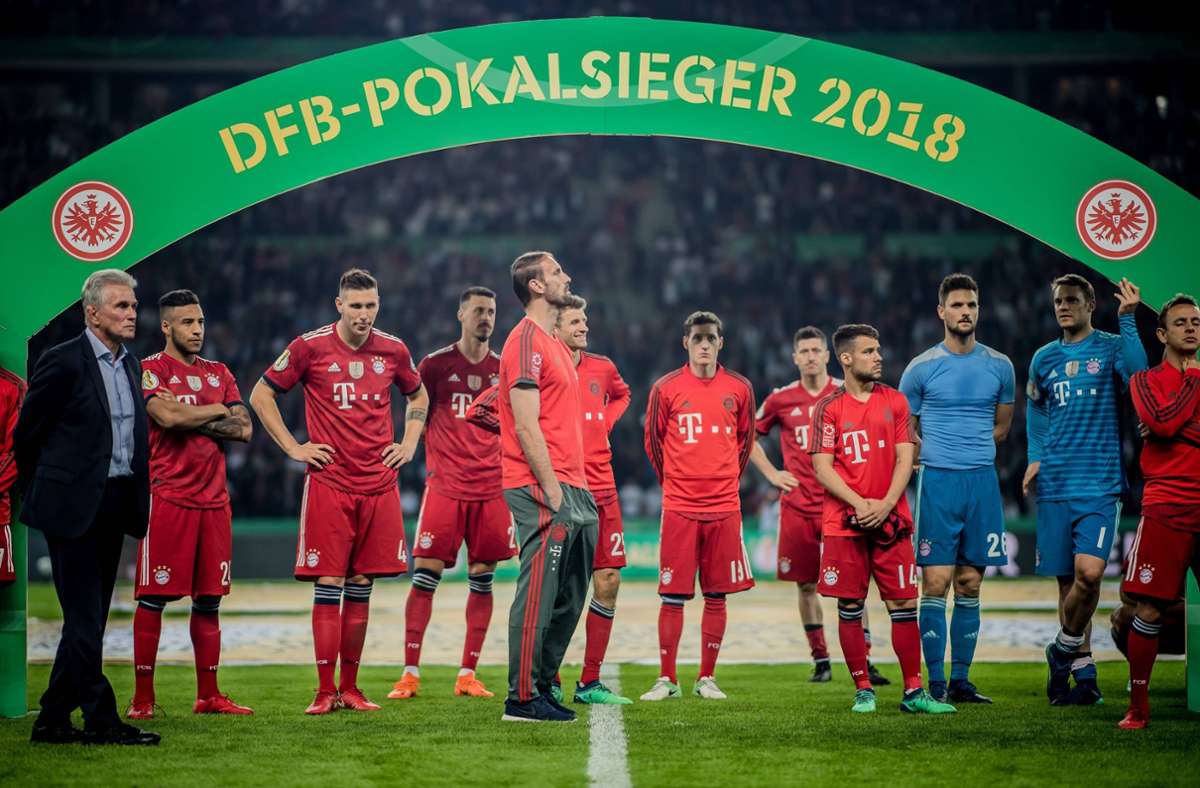 Nicht immer ist das Pokalfinale gut ausgegangen für den FC Bayern: Enttäuschte Münchner nach der 1:3-Niederlage 2018 gegen Eintracht Frankfurt.