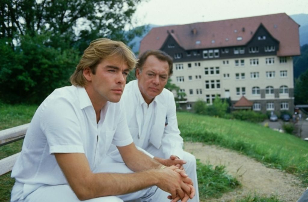Professor Brinkmann und Sohn Udo im Zwiegespräch Foto: ZDF/Thomas Waldhelm