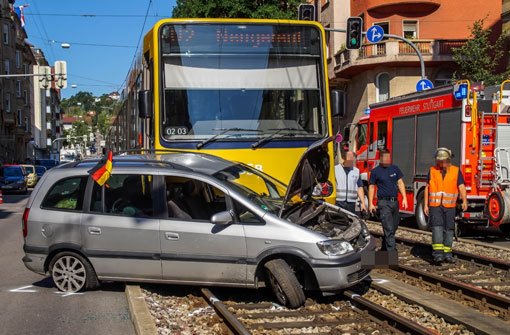 Im Stuttgarter Westen hat es am Donnerstagmorgen einen Stadtbahnunfall gegeben. Foto: SDMG