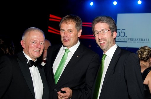 Die Chemie stimmt schon länger: der Gmünder CDU-Oberbürgermeister Richard Arnold (Mitte) mit seinen grünen Amtskollegen aus Stuttgart und Tübingen, Fritz Kuhn (links) und Boris Palmer (rechts), 2014 auf dem Landespresseball. Foto: dpa