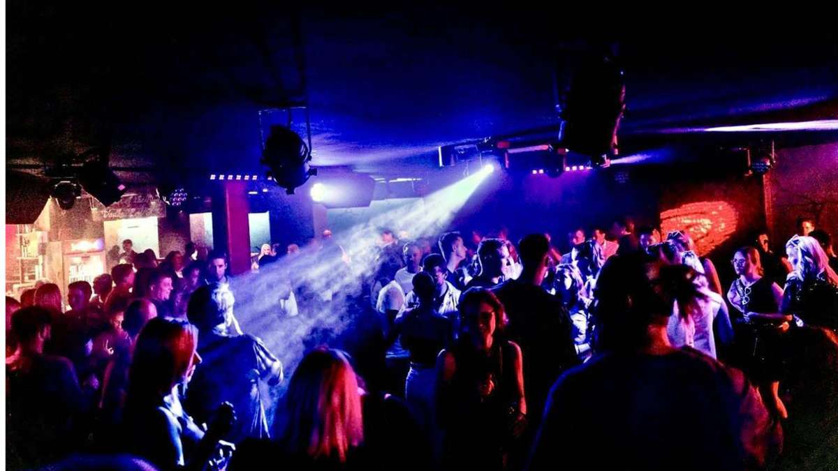 Stuttgarts ltester Club Wird 48 Wie Die Legende Jung Bleibt