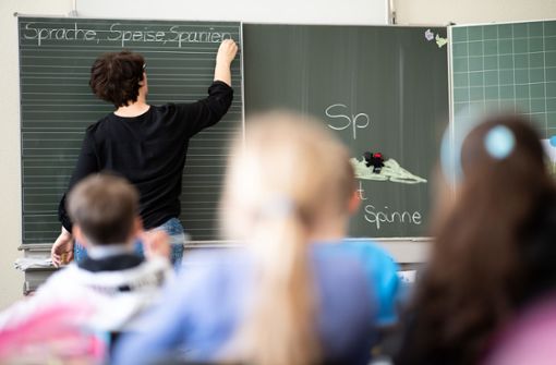 Eine Schulleiterin schloss ihre Grundschule in Lörrach wegen Sicherheitsbedenken (Symbolbild). Foto: dpa/Sebastian Gollnow