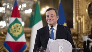 Draghi solle am Samstagmittag in seinem neuen Amt vereidigt werden (Archivbild). Foto: dpa/Alessandra Tarantino