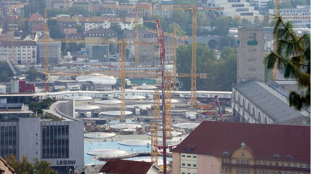 Bau von Stuttgart 21: Am Bahnhof lichten sich die Kranreihen