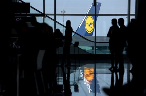 Die  Lufthansa muss 24 Start-und-Lande-Rechte abgeben. Foto: dpa