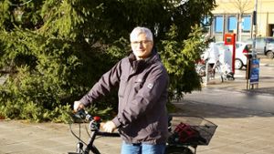 Rupert Kellermann erkundet den Stadtbezirks am liebsten mit dem Rad. Foto: Alexandra Kratz