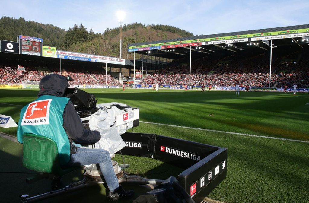 Der Fussball Und Das Fernsehen Wann Gibt S Den Rausschmiss Live