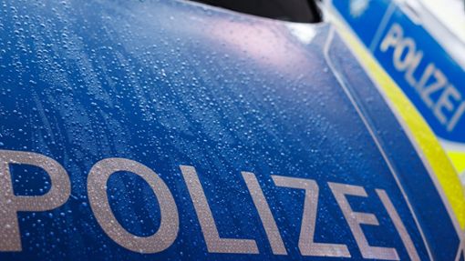 Das Auto als Zielscheibe: Eine rätselhafte Sachbeschädigung ist bei der Stuttgarter Polizei angezeigt worden (Symbolbild). Foto: dpa/Daniel Karmann
