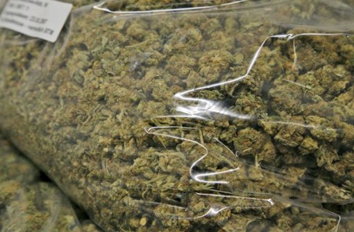 Zehn Kilogramm Marihuana soll der 56-Jährige versucht haben, über die Grenze zu schmuggeln (Symbolfoto) Foto: Zoll/BWZ