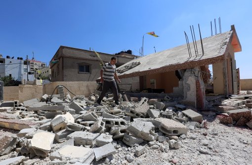 Einerseits zerstören israelische Streitkräfte palästinensische Häuser, andererseits genehmigt die Regierung immer weiter israelische Siedlerwohnungen. Foto: dpa