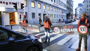 Die „Letzte Generation“ sorgt immer wieder für Blockaden auf deutschen Straßen. Foto: dpa/Eva Manhart