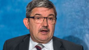 Innenminister Lorenz Caffier tritt zurück